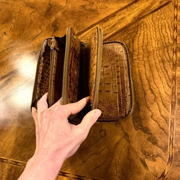 Brahmin Organizer Wallet, Like New - Picture 7 of 7